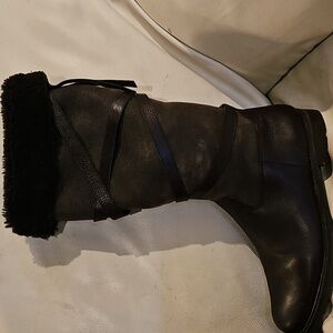 Via Spiga Black Suede Fur-Lined Winter Boots